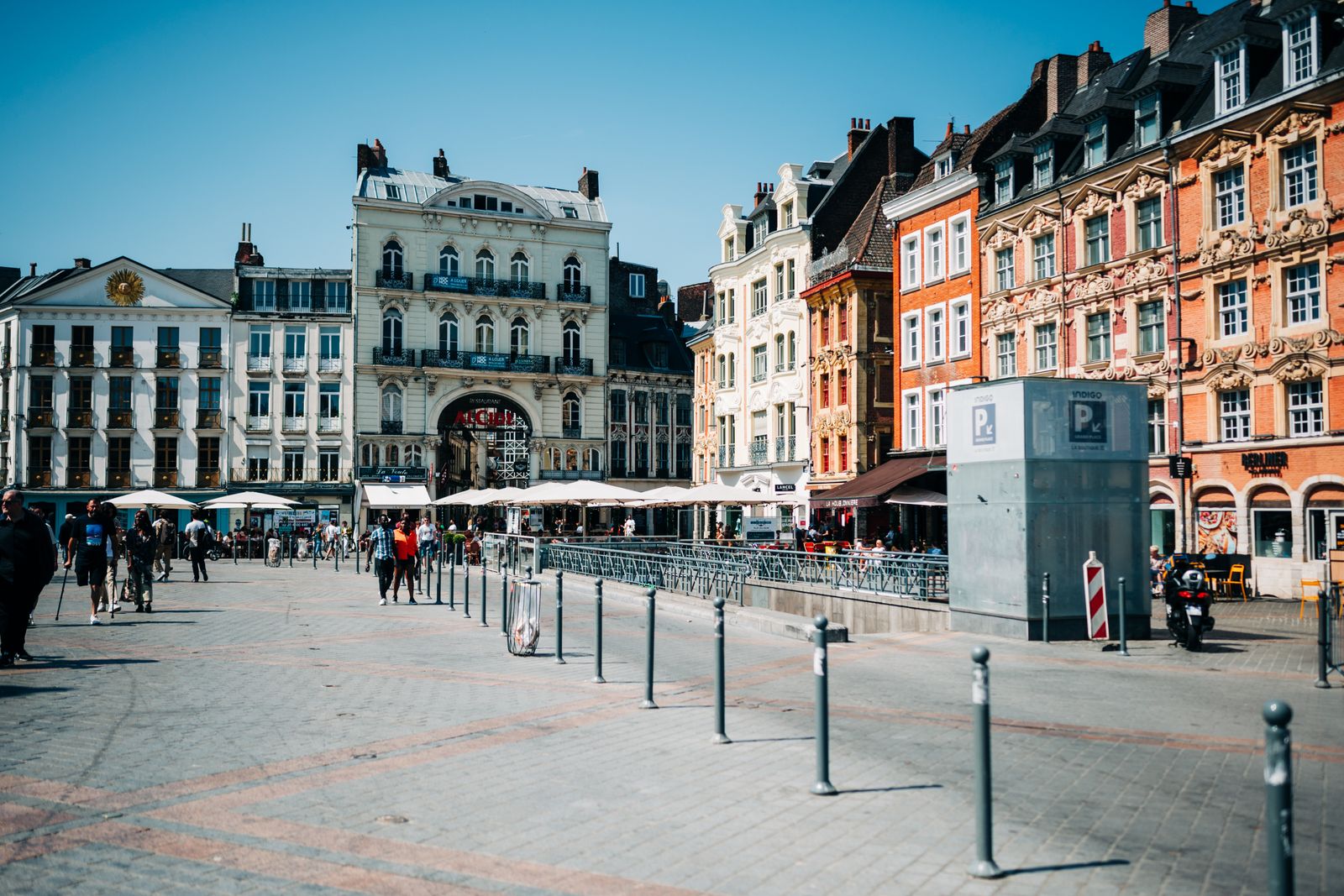 Les façades colorées de la Grand’Place de Lille